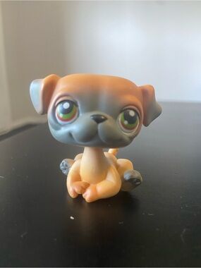 Littlest Pet Shop Pug #002